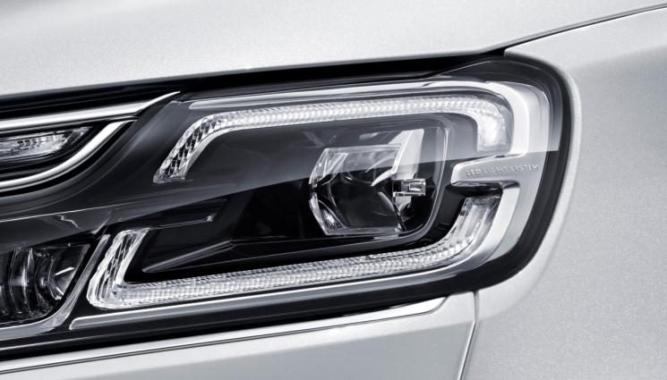 特的极致天窗工艺新葡京遇见伟巴斯(图8)