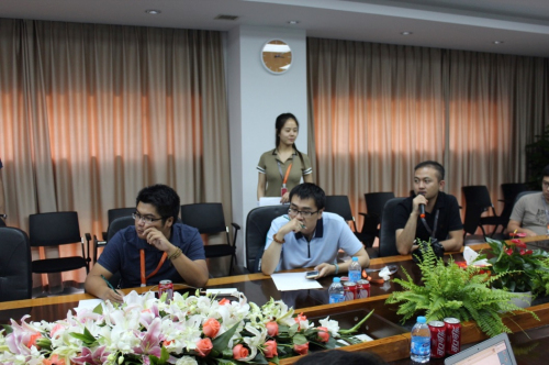 特的极致天窗工艺新葡京遇见伟巴斯(图32)