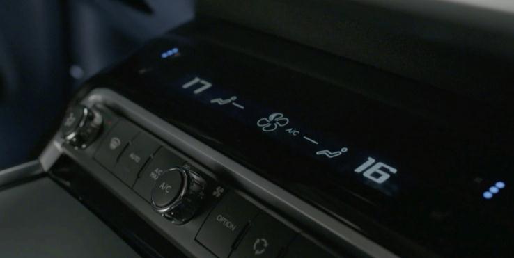 特的极致天窗工艺新葡京遇见伟巴斯(图29)